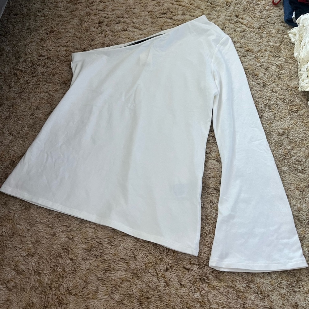 Banana Republic, one shoulder flare, long sleeve white size medium new with tags